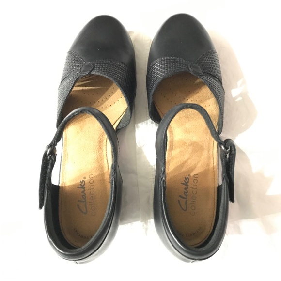 NEW Clarks Leather Emily Rae Black Pump Women's Size 8.5 Wide Ankle Strap - Picture 3 of 16